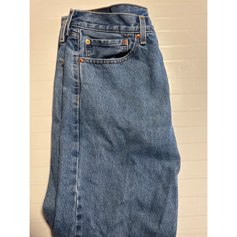 Levis 505‎ Regular Fit Straight Leg Jeans Mens 36x32 Medium Wash Blue 00505-4891